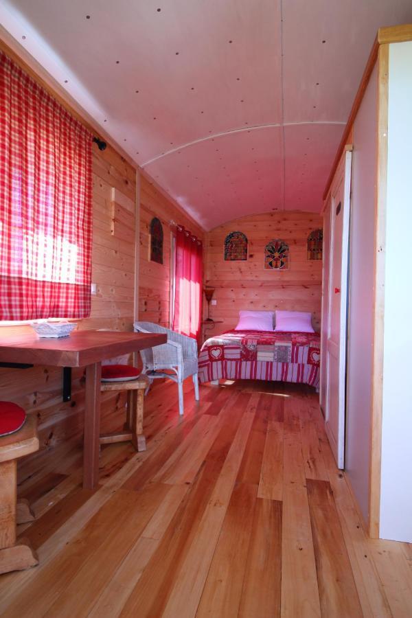 Campsite Roulotte Imperiale Perchee- *